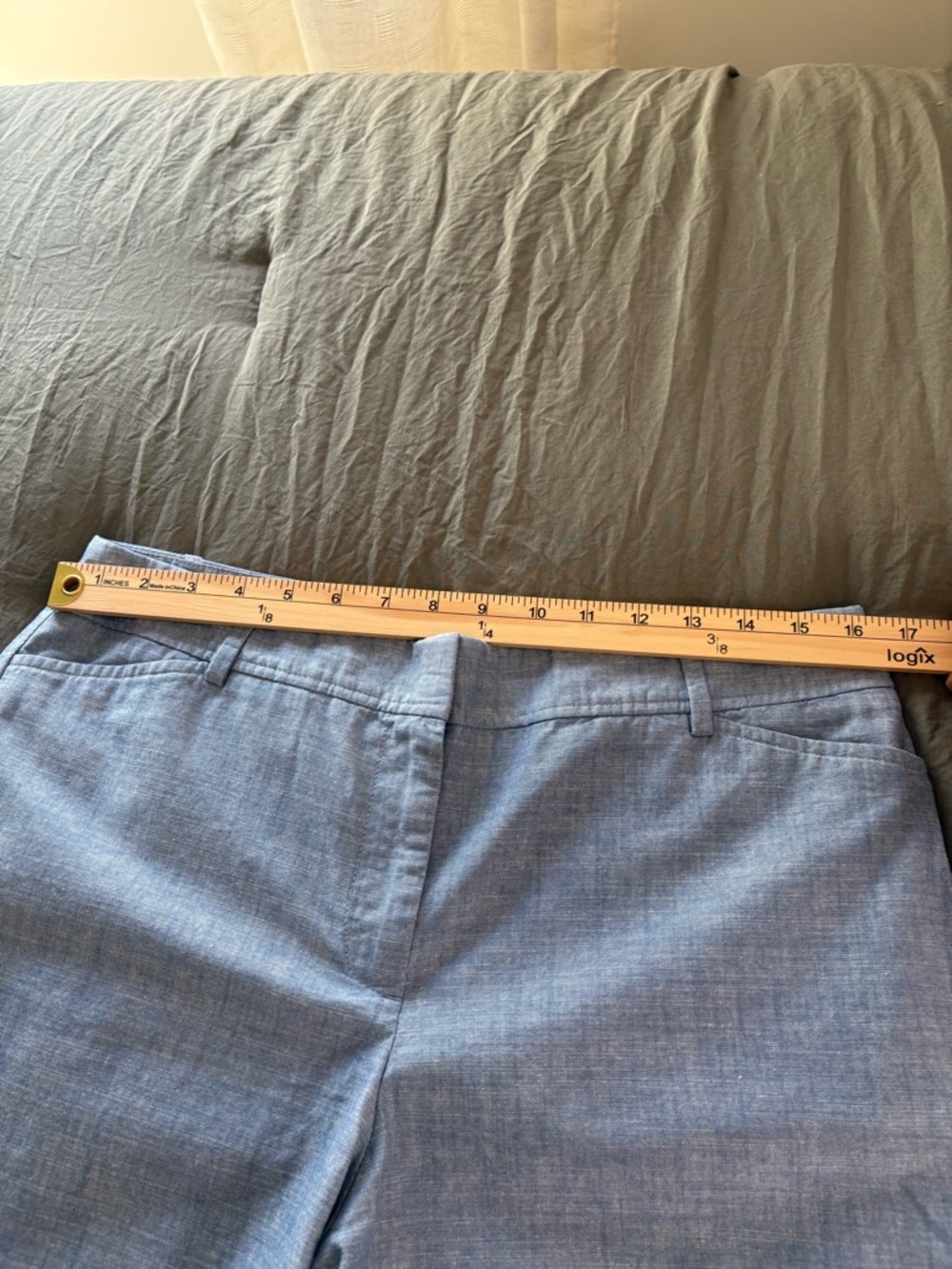 Talbots Perfect Short Chambray Cotton Bermuda. Size 10P. - Picture 8 of 10